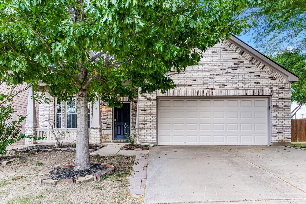 Foto principal - 5621 Starwood Ct