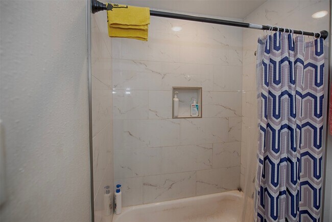 Foto del edificio - 2802 Canfield St