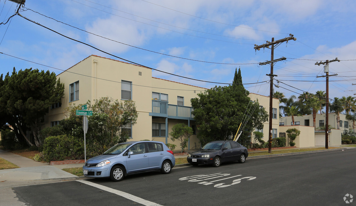 Primary Photo - Kelly Apartments