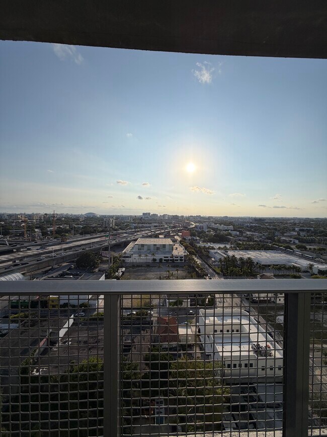 Foto del edificio - 1480 Biscayne Blvd