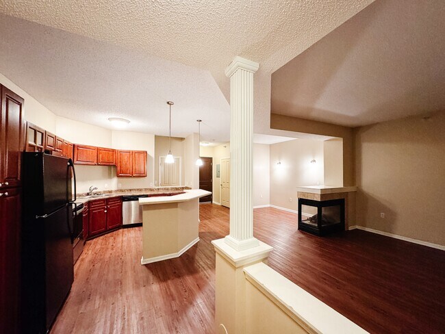 Foto del edificio - 649 Old Hwy 8