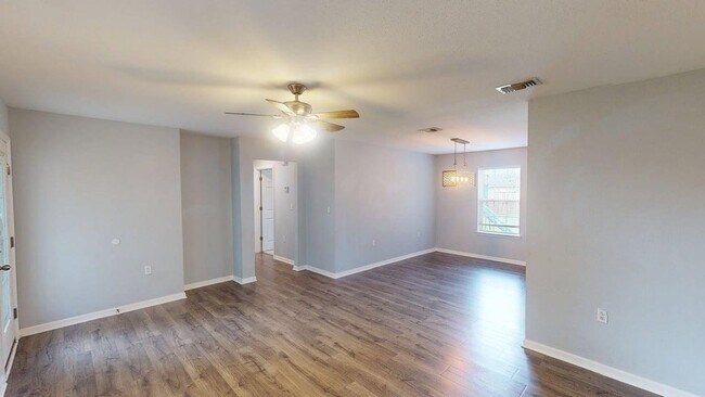 Foto del edificio - 910 Ave A