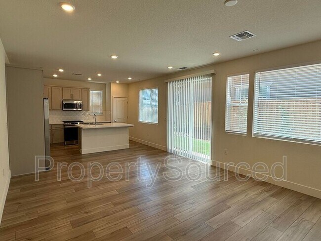 Foto del edificio - 1724 Jade Pl