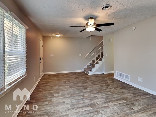 Building Photo - 229 Baker St Unit C