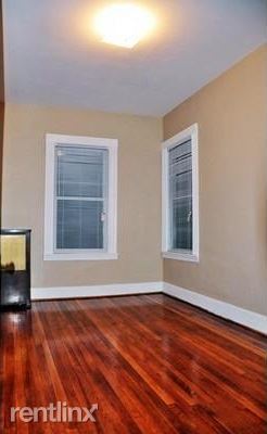 Foto del edificio - 67 Crescent Ave