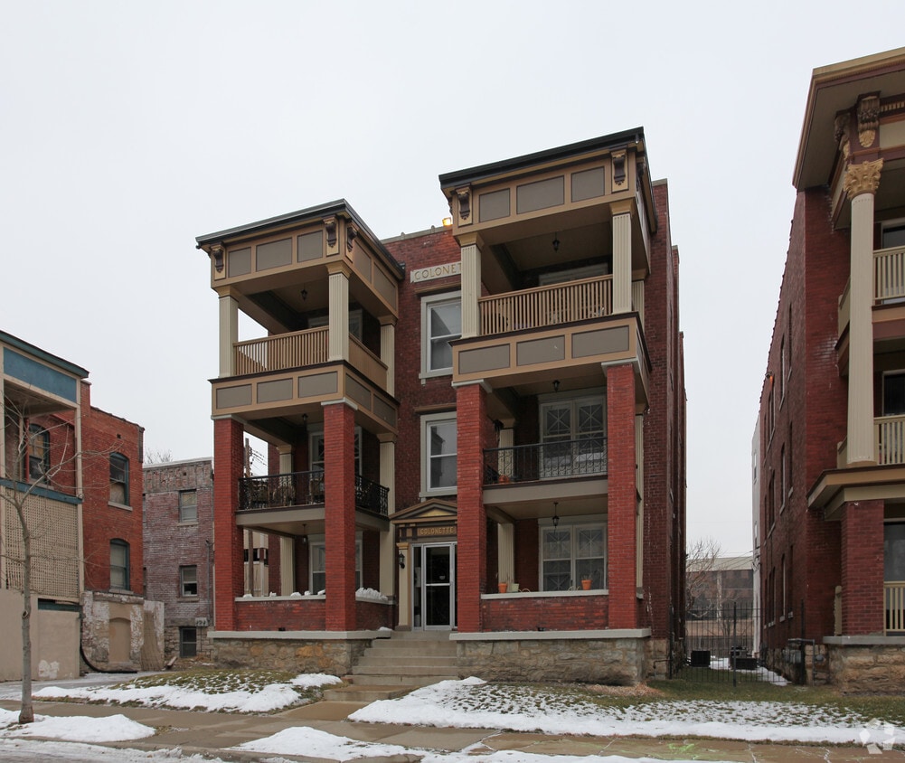 Building Photo - Colonette