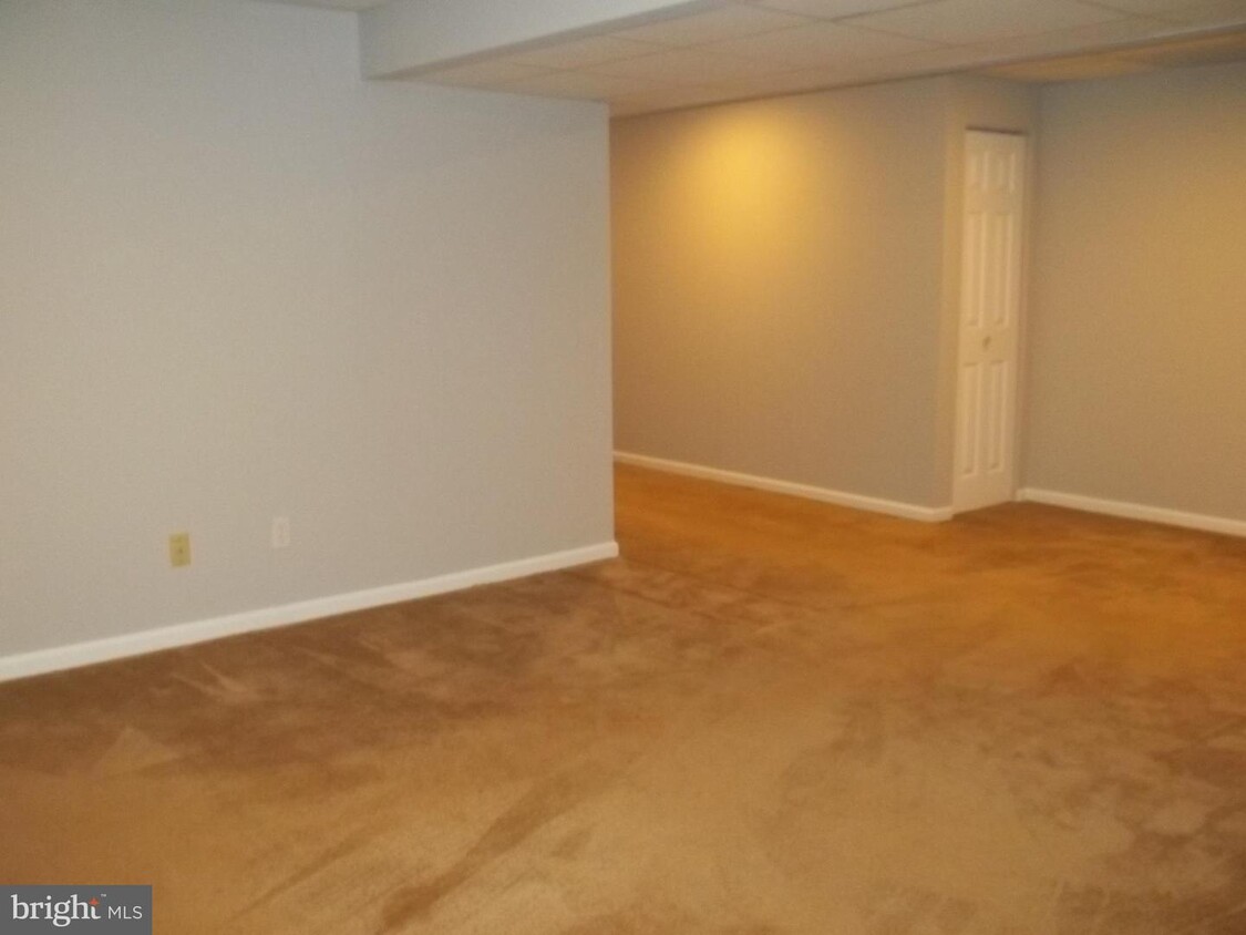 Primary Photo - 4908 Tall Cedar Ct