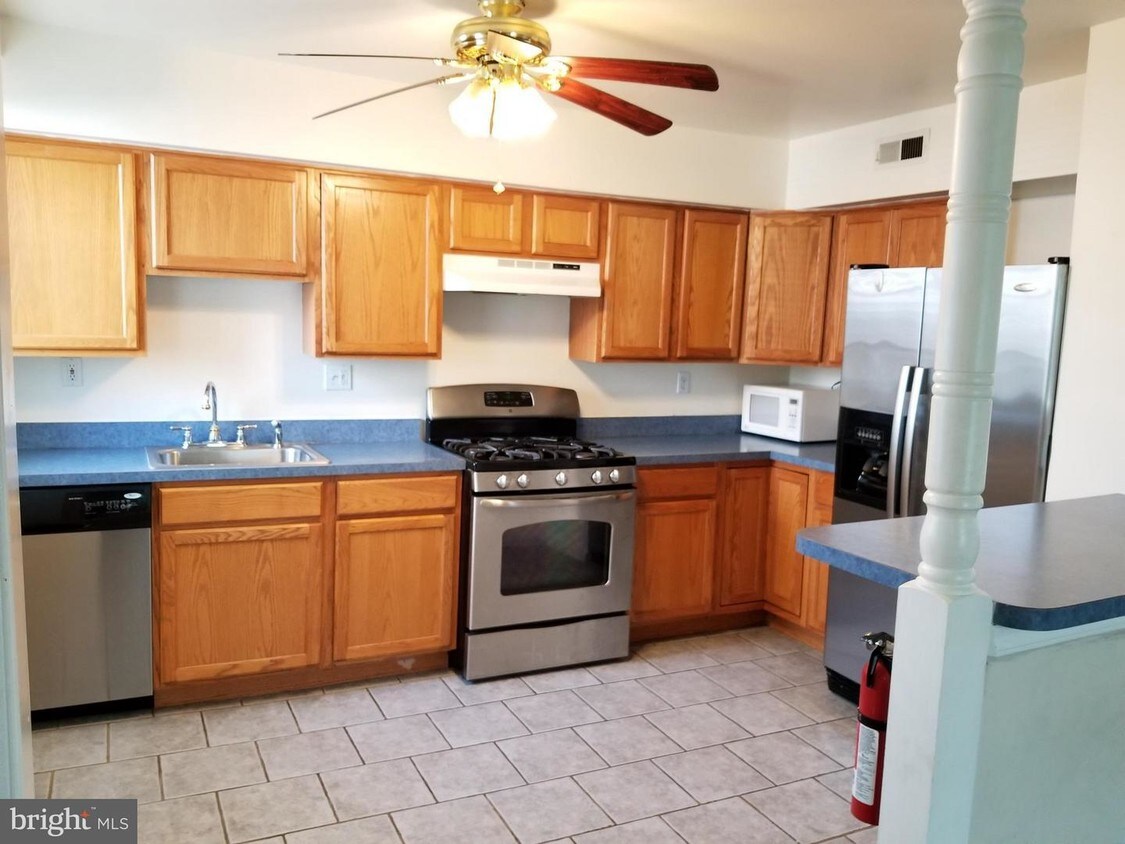 8118 Cornwall Rd, Dundalk, MD 21222 House Rental in Dundalk, MD