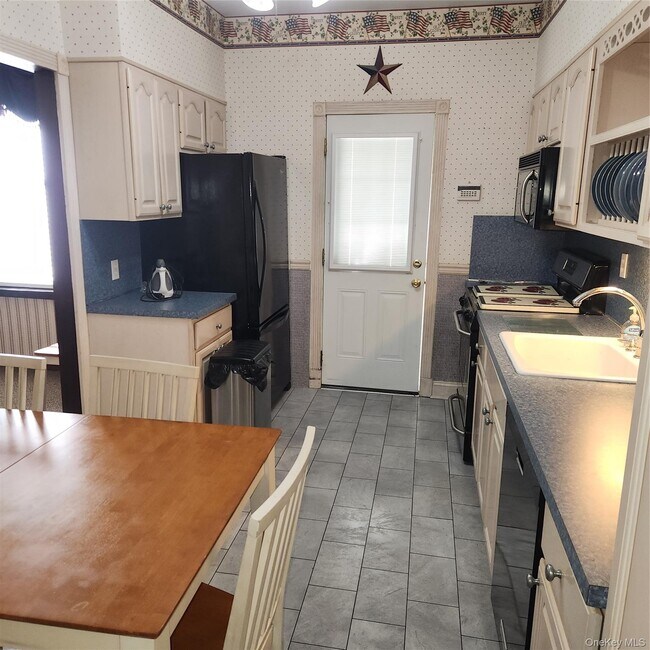 Foto del edificio - 77-16 78th St