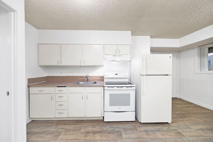 Primary Photo - Nice 1 bedroom 1 bath unit!