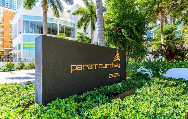 Foto del edificio - 2020 N Bayshore Dr