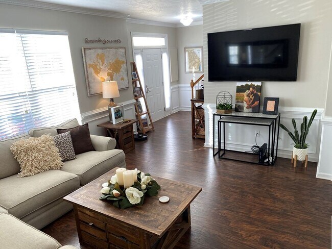 Foto del edificio - 3 Bed 2.5 Bath in Bay Hill