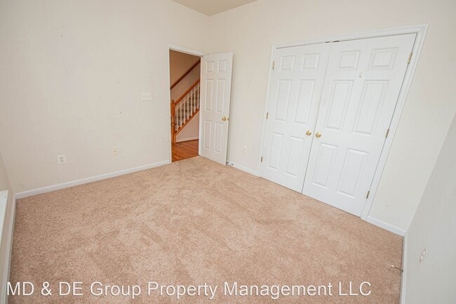 Building Photo - 4 br, 2.5 bath House - 106 Sailors Ln, Unit 4