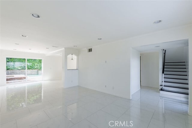 Foto del edificio - 24526 Calvert St