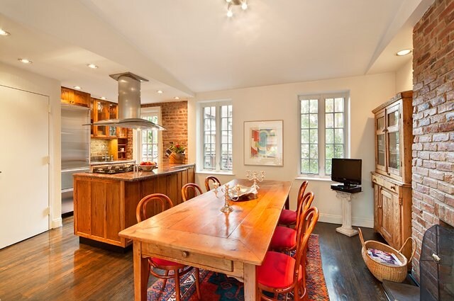 interior - 18 Jones St
