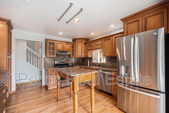 Foto del edificio - 14020 W Amherst Ave