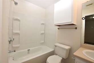 Building Photo - 2801 W Slaughter Ln