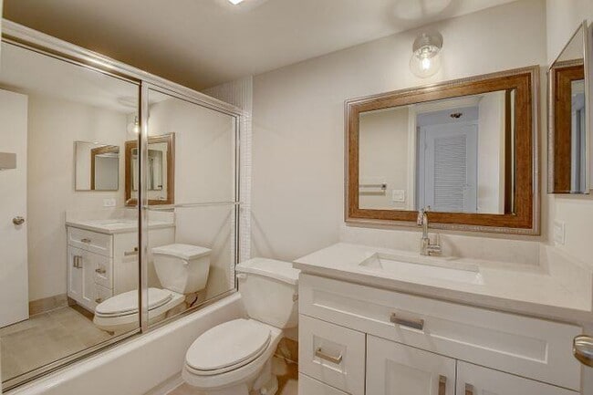 Building Photo - 4090 Tivoli Ct