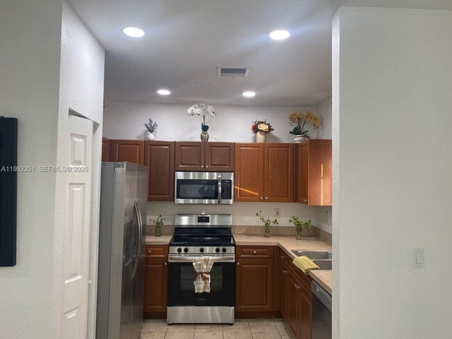 Building Photo - 17331 NW 7th Ave