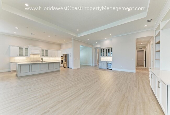 Building Photo - STUNNING 4 BEDROOM POOL HOME WITHIN THE LA...