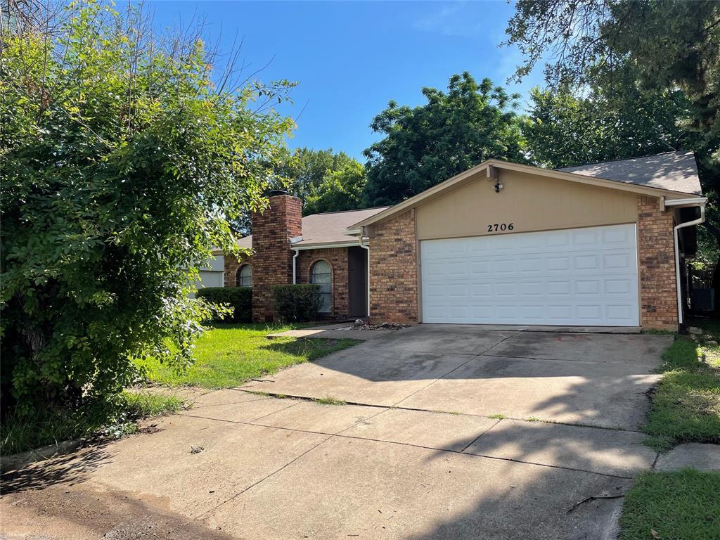 2706 Treeview Dr, Arlington, TX 76016 House Rental in Arlington, TX