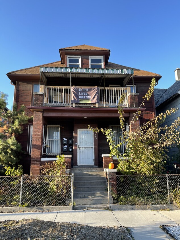 Primary Photo - 5670 McMillan St