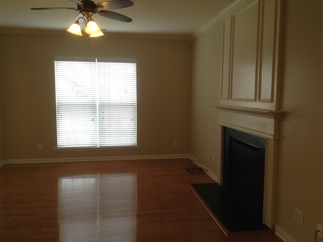 Foto del edificio - 6325 Elderslie Dr