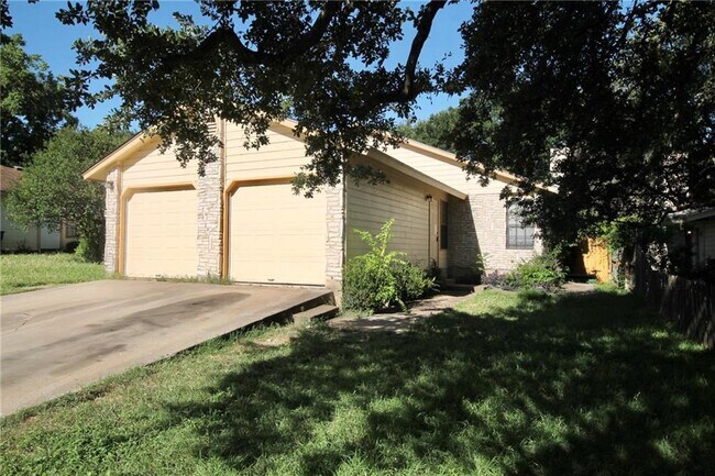 Building Photo - 12414 Deer Falls Dr
