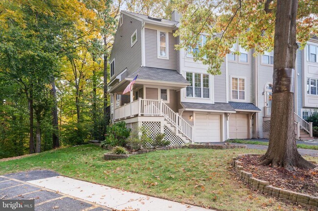 Building Photo - 8301 Linden Oaks Ct