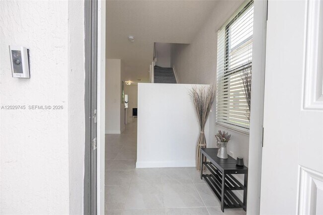 Foto del edificio - 3448 W 114th Terrace
