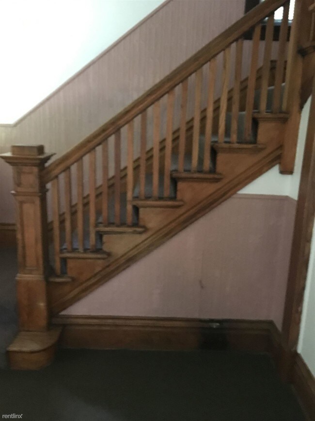 Foto del edificio - 7 br, 3 bath House - 958 Grant St