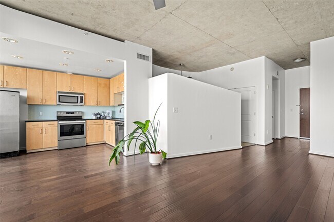 Foto del edificio - 5925 Almeda Rd