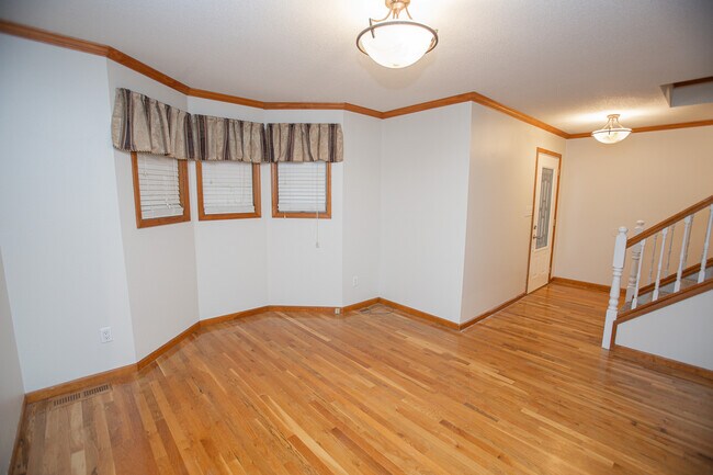 Foto del edificio - 1432 Eastview Dr