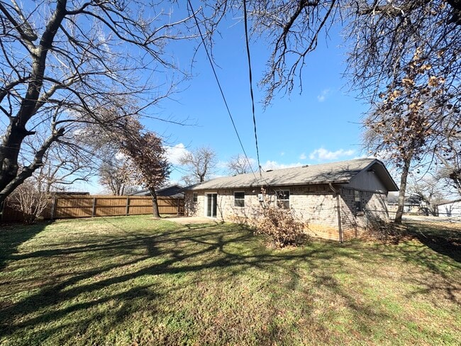 Building Photo - 3208 Marla Ln