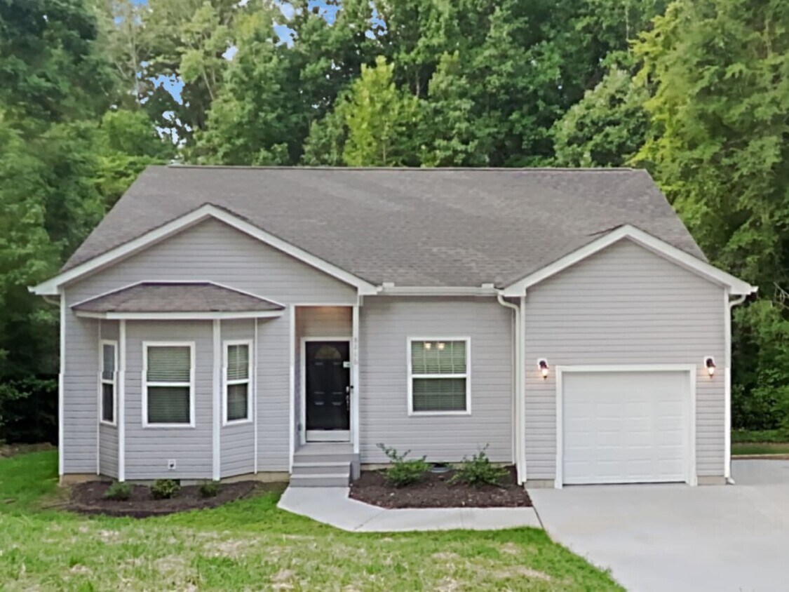 8216 Kerrybrook Cir House Rental in Charlotte, NC