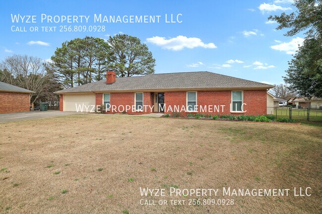 Building Photo - 2202 Manchester Cir SW
