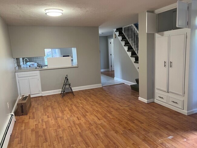 living room into kitchen - 2938 W 42nd Ave