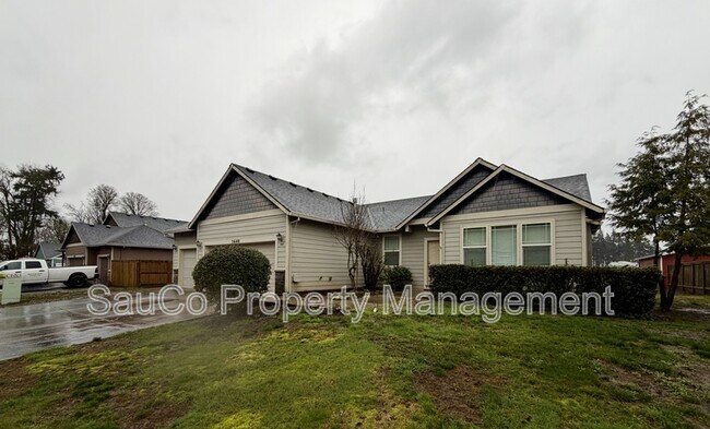 Foto del edificio - 3640 Park Dr