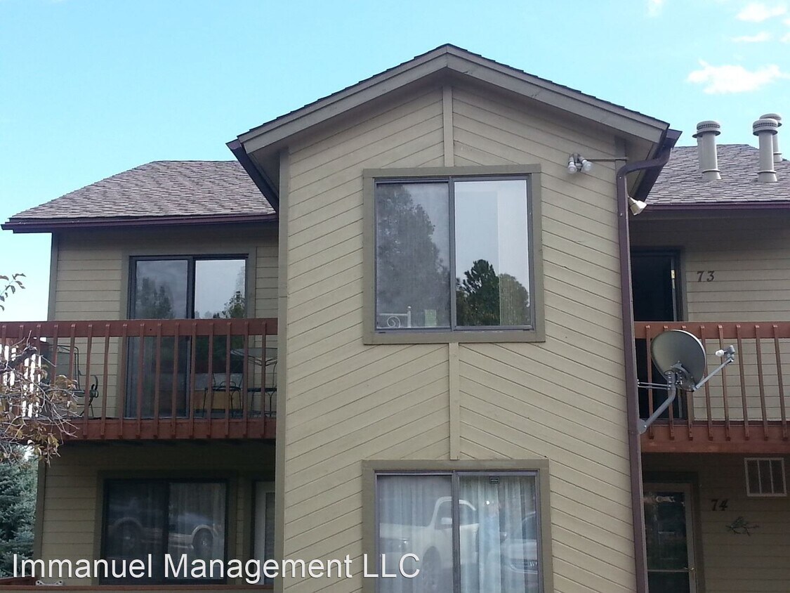Primary Photo - 2707 N Walnut Hills Dr