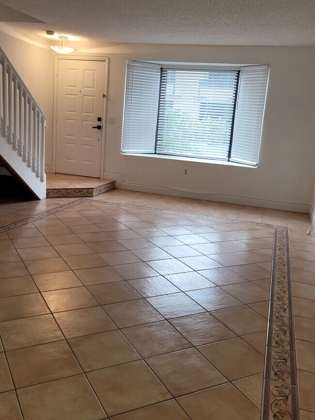 Foto del edificio - 7811 SW 102nd Ln