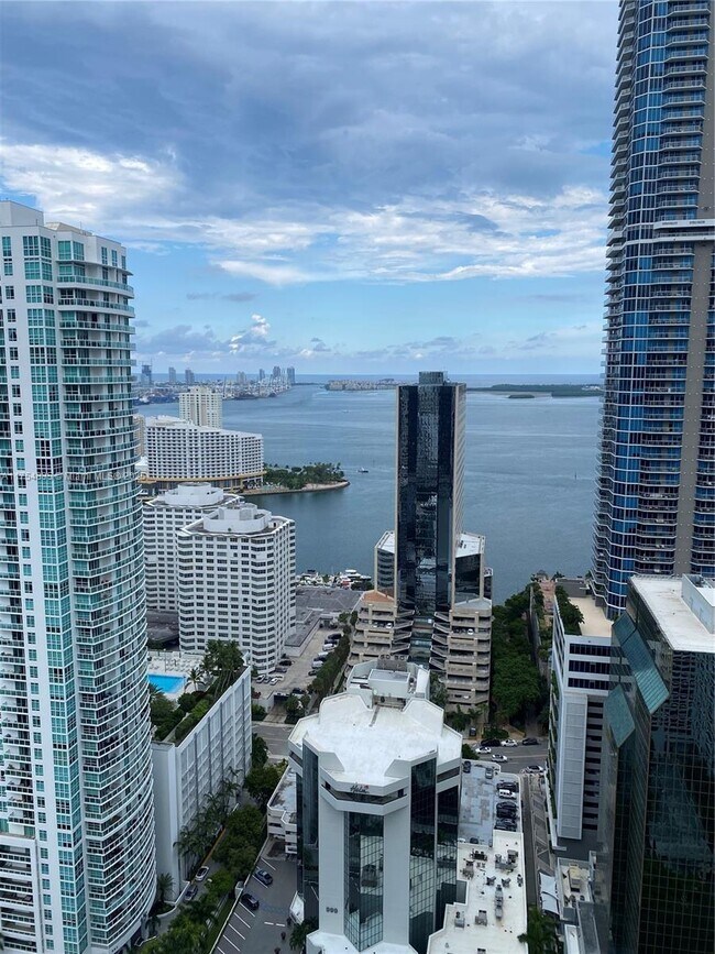 Foto del edificio - 1010 Brickell Ave