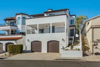 Building Photo - 312 Cazador Ln