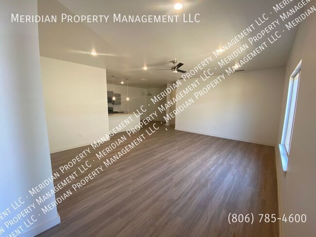 Building Photo - 5502 Itasca-A