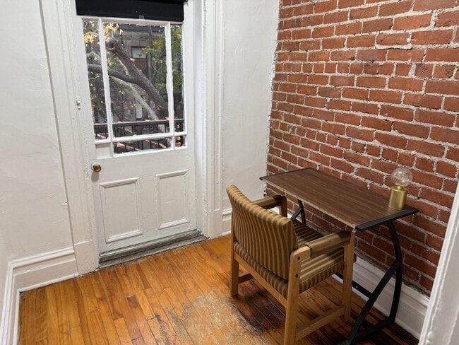 Building Photo - 4053 Rue Cartier