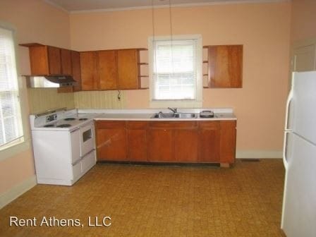 Building Photo - 2 br, 1 bath House - 187 First Street