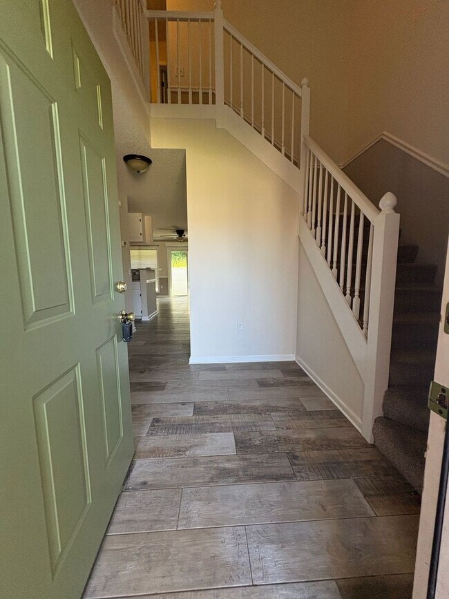 Building Photo - Dunwoody Subdivision