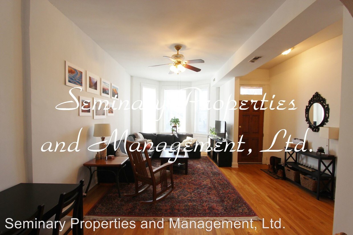 Foto principal - 1030 W George St