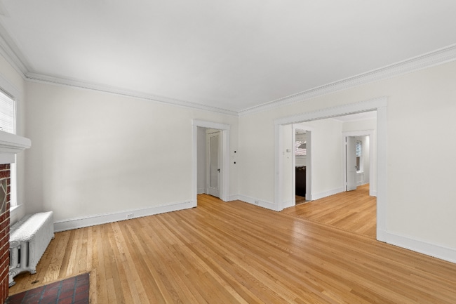 Foto del edificio - 14308 Superior Rd