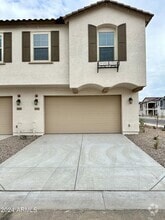 Building Photo - 4043 E Brisa Dr
