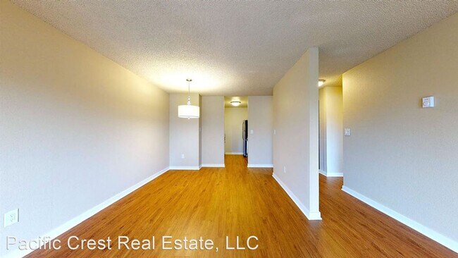 Building Photo - 6202 22nd Ave NW